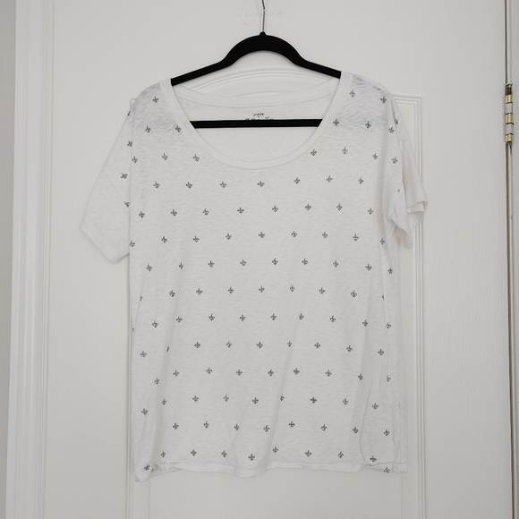 J. CREW Antique Medallion Print T-shirt - Picture 1 of 4